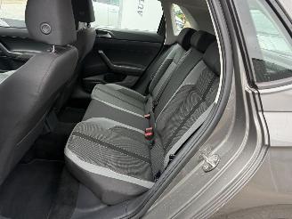 Volkswagen Polo 1.0 TSI Highline Automaat picture 10