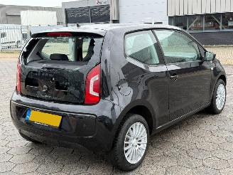 Volkswagen Up! 1.0 groove up! BlueMotion picture 4