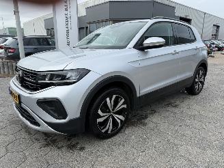krockskadad bil auto Volkswagen T-Cross Automaat 1.0 TSI Life Edition 2025/11