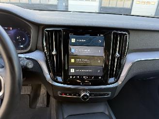Volvo V-60 2.0 B3 Essential Edition picture 20