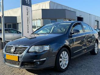 Voiture accidenté Volkswagen Passat 2.0 FSI Comfortline AUTOMAAT 2007/5