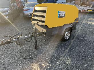 dañado máquina Atlas  COPCO  XAS58-7 STAGE V 2022/10