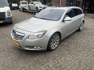 uszkodzony samochody osobowe Opel Insignia Sports Tourer 2.0 CDTI EcoFLEX Sport 2011/8