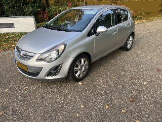 Voiture accidenté Opel Corsa 1.2-16V BlitZ 2014/6