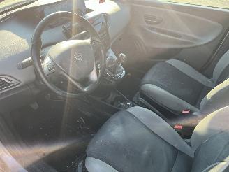 Lancia Ypsilon 0.9 twin air silver line. picture 5