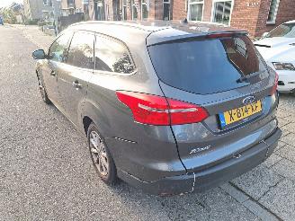 Ford Focus 10.i titanium picture 5