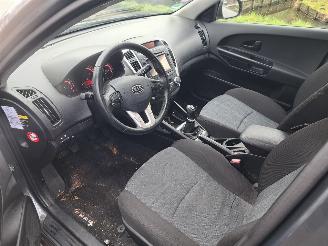 Kia Cee d 1.4i picture 4