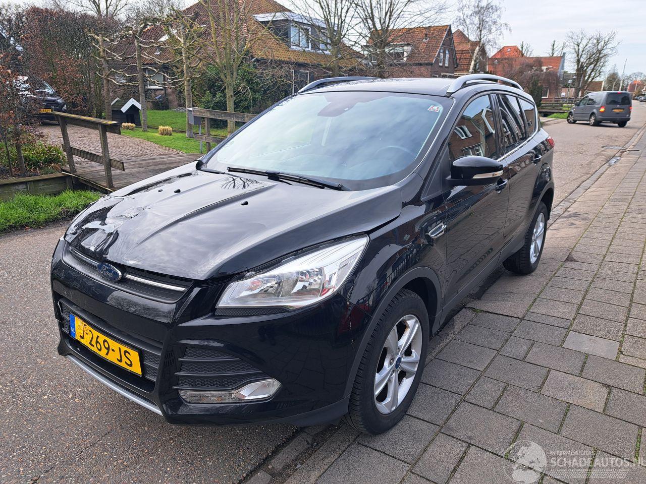 Ford Kuga 1.5i titanium