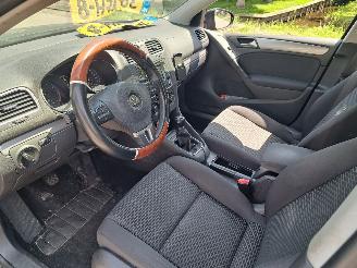 Volkswagen Golf 1.2 tsi trend line picture 3
