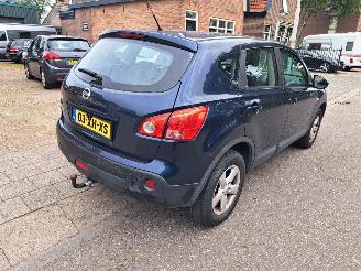 Nissan Qashqai 2.0i tekna picture 5