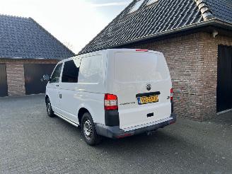 skadebil bedrijf Volkswagen Transporter 2.0 TDI BM BLUEMOTION AIRCO NAVI 2014/2