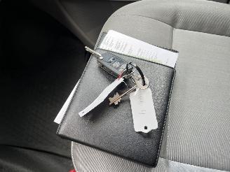 Volkswagen Transporter 2.0 TDI BM BLUEMOTION AIRCO NAVI picture 32