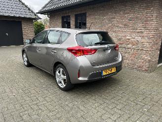 Avarii autoturisme Toyota Auris 1.8 HYBRID DYNAMIC NAVI 2013/2