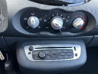 Renault Twingo 1.2 16V DYNAMIQUE AIRCO picture 16