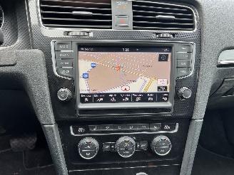 Volkswagen e-Golf  picture 21