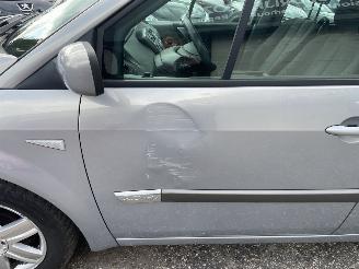 Renault Grand-scenic 2.0-16V Tech Line AIRCO AUTOMAAT 7-person picture 7