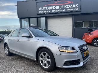 Vaurioauto  passenger cars Audi A4 2.0 TDI sedan Pro Line Business AIRCO 2009/10