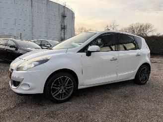 Renault Scenic 1.4 TCE Expression AIRCO LEDER PANORAMA picture 2