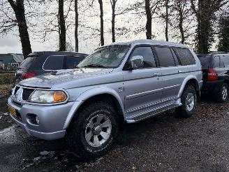 Schadeauto Mitsubishi Pajero-sport 2.5 TDI Intense HR 4x4 AIRCO 2004/11