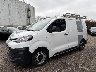 Citroën Jumpy 1.6 BlueHDI Club AIRCO CRUISE PDC 3-pers. picture 2