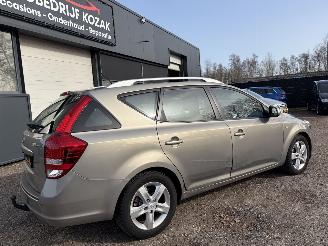 Kia Cee d Sporty Wagon 1.4 CVVT Navigator Plus Pack CRUISE picture 4
