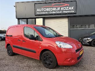 bruktbiler bedrijf Peugeot Partner 1.6 e-HDI XR Profit Trekhaak NIEUWE APK 2015/2