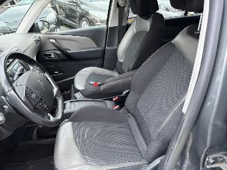 Citroën C4-picasso GRAND PICASSO 1.6 e-HDI EXCLUSIVE 7-pers AUTOMAAT picture 12