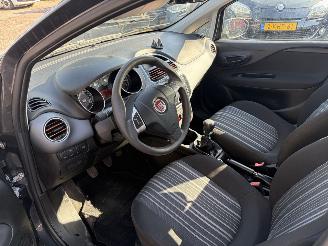 Fiat Punto Evo 1.4 Business AIRCO 5-drs picture 7