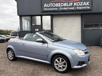 occasione autovettura Opel Tigra TwinTop 1.4-16V Enjoy NIEUWE APK 2005/12
