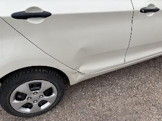 Kia Picanto 1.0 CVVT 5-drs. NIEUWE APK picture 6
