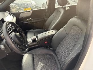 Mercedes B-klasse 200d Automaat Navi Cruise PDC picture 14