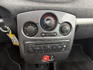 Renault Clio 1.5 DCI Collection AIRCO PANORAMA picture 14