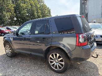 Land Rover Freelander 2.2 TD4e SE automaat picture 3