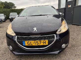 Peugeot 208 1.2 PureTech Style AUTOMAAT CRUISE NAVI picture 6