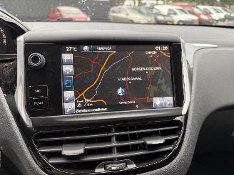 Peugeot 208 1.2 PureTech Style AUTOMAAT CRUISE NAVI picture 13