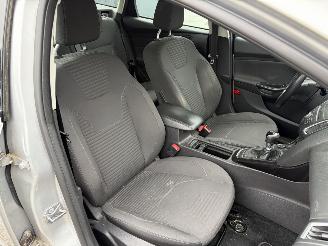 Ford Focus 1.0 Titanium AIRCO CRUISE NAVI picture 9