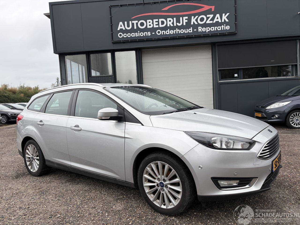 Ford Focus 1.0 Titanium AIRCO CRUISE NAVI