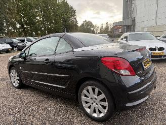 Peugeot 207 1.6 VTi Noir&Blanc AIRCO LEDER CABRIO picture 4