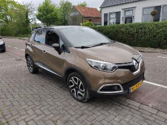 Vrakbiler auto Renault Captur 0.9 TCe Barista 2015/11