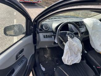 Nissan Pixo 1.0-12V picture 5