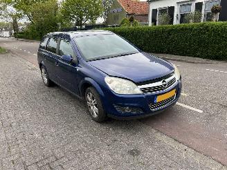 demontáž osobní automobily Opel Astra SW 1.7 CDTI 2008/2