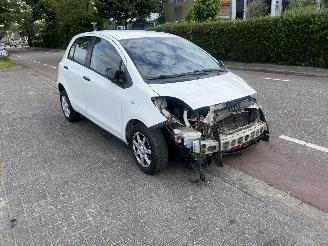 Auto da rottamare Toyota Yaris 1.0-12V 2011/1