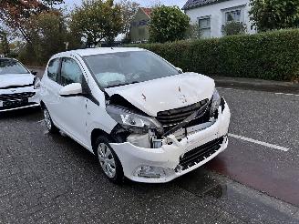 Unfallwagen Peugeot 108 1.0-12V 2016/4