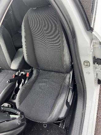 Opel Corsa 1.2-12v Edition picture 9