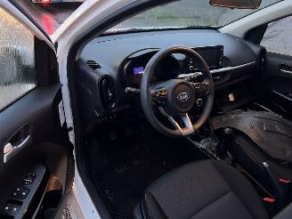 Kia Picanto 1.0-12V picture 5