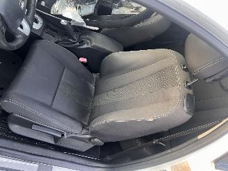 Renault Mégane III 1.5 DCi Coupe picture 6