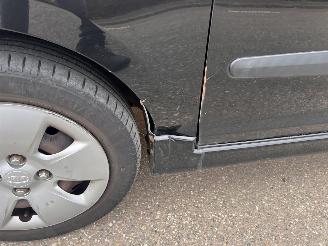 Kia Picanto 1.0-12V picture 8