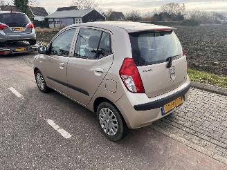 Hyundai I-10 1.2i-16V picture 4