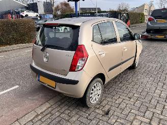 Hyundai I-10 1.2i-16V picture 3