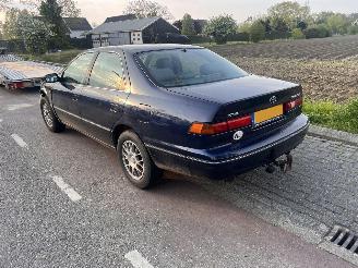 Toyota Camry 2.2-16V sedan picture 4